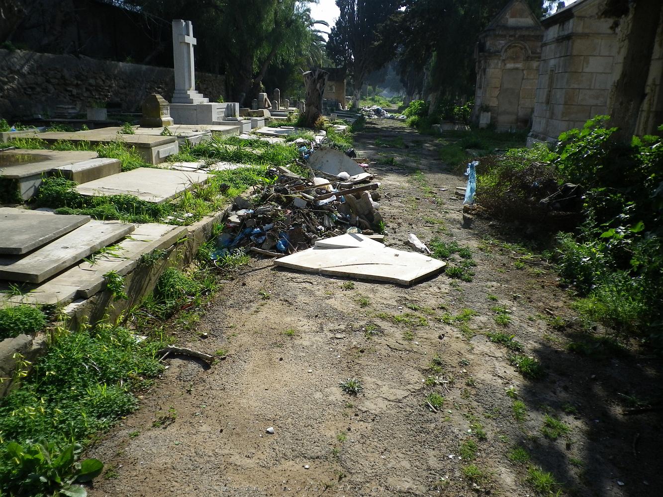 CIMETIERE DE TAMAZOUHET D ORAN EN MARS 2012  (63).JPG
